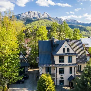 3* Pensjonat Szarotka